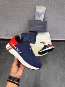 City Style Slip-On Shoes – Easy Comfort & Everyday Fashion