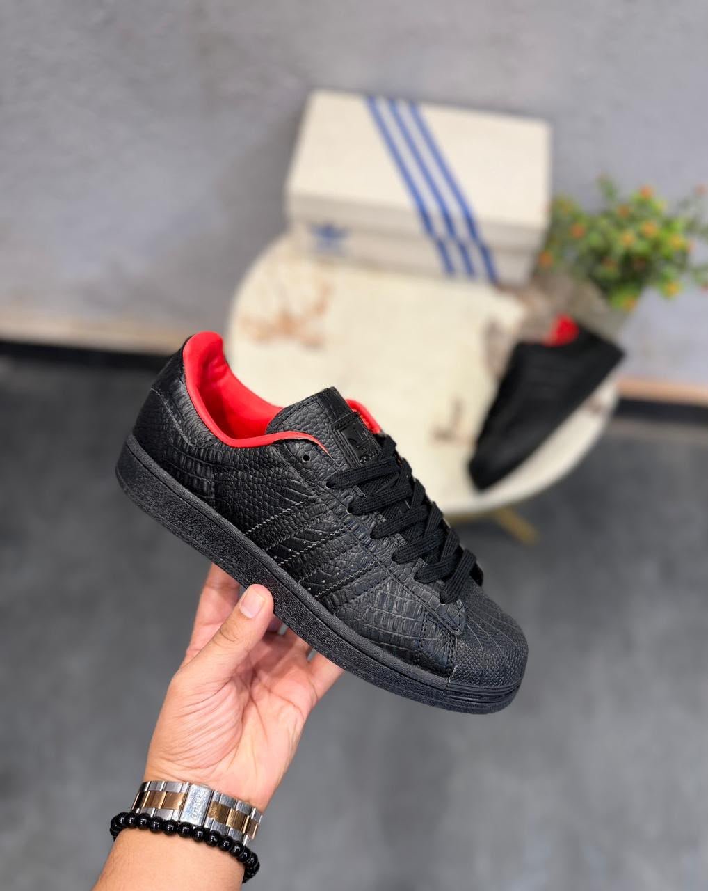 Core Black Heritage Sneakers – Premium Comfort & Everyday Style