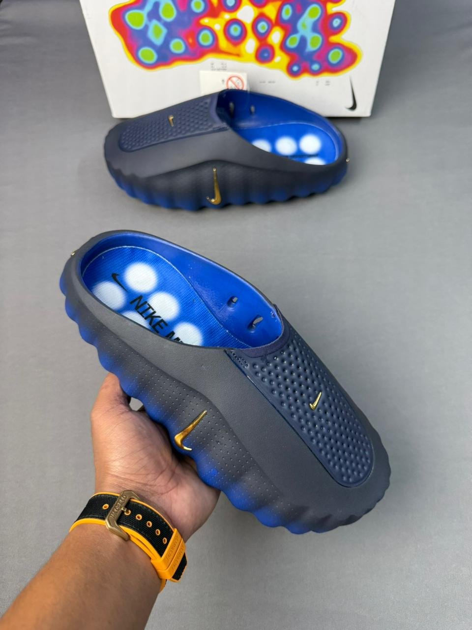 Dual Tone Comfort Clogs – Lightweight Style & Everyday Ease