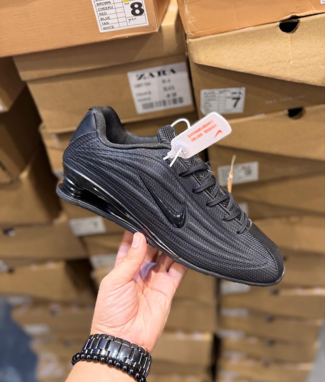 Futuristic Runner Sneakers – Premium Comfort & Next-Gen Style
