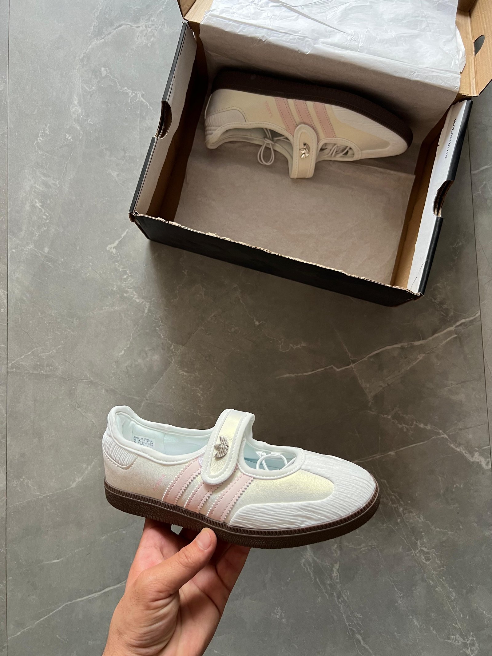 Girls Mary Jane Sneakers – Premium Comfort & Classic Style