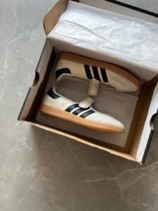 Girls Mary Jane Sneakers – Premium Comfort & Classic Style