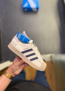 Illustrated Streetwear Sneakers – Premium Comfort & Creative Style