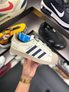Illustrated Streetwear Sneakers – Premium Comfort & Creative Style