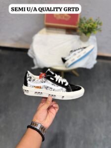 Limited Edition Skate Sneakers – Premium Comfort & Collector Style