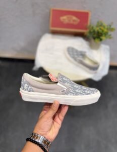 Luxury Canvas Slip-On Sneakers – Premium Comfort & Effortless Style