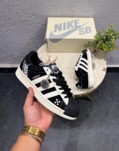 Off White Heritage Sneakers – Premium Comfort & Timeless Style