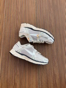Premium Running Sneakers – Premium Comfort & Trendy Design