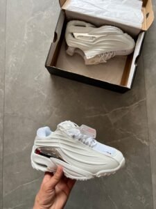Premium Streetwear Sneakers – Premium Comfort & Trendy Design