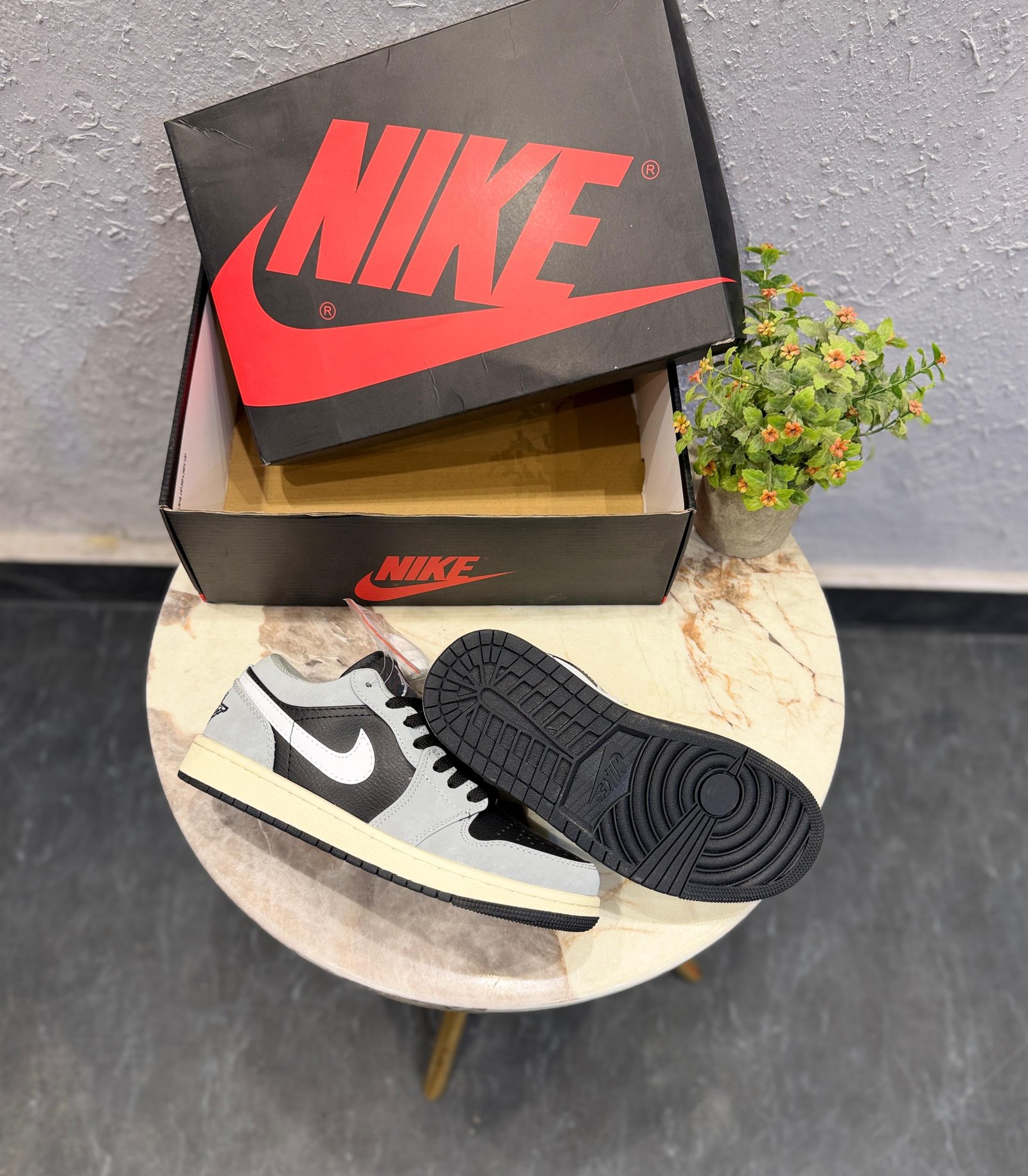 Shadow Grey Low Top Sneakers – Premium Comfort & Urban Style (1) Shadow Grey Low Top Sneakers – Premium Comfort & Urban Style