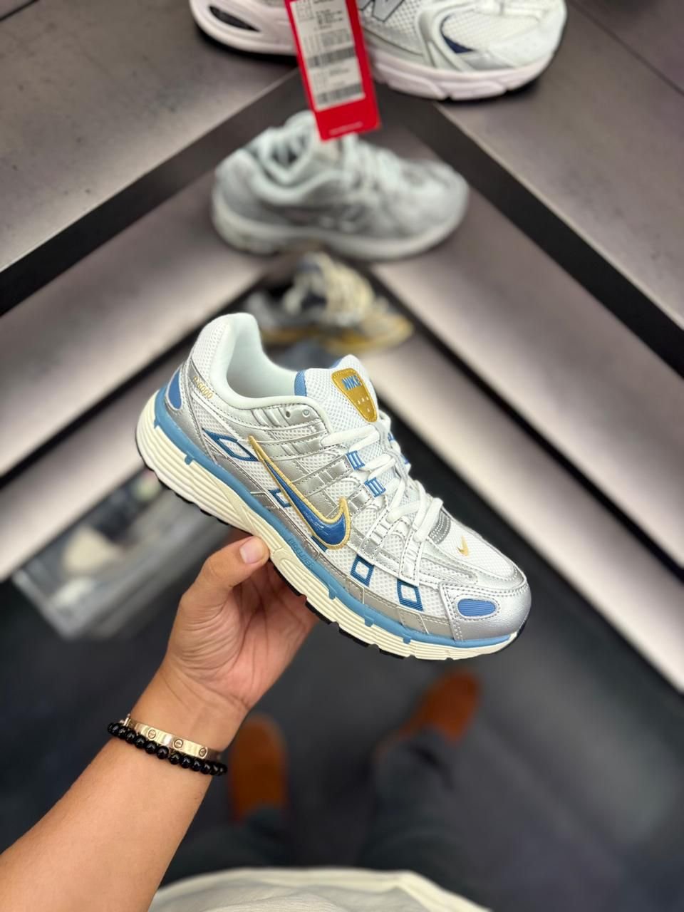 Triple White Runner Sneakers – Premium Comfort & Fresh Everyday Style