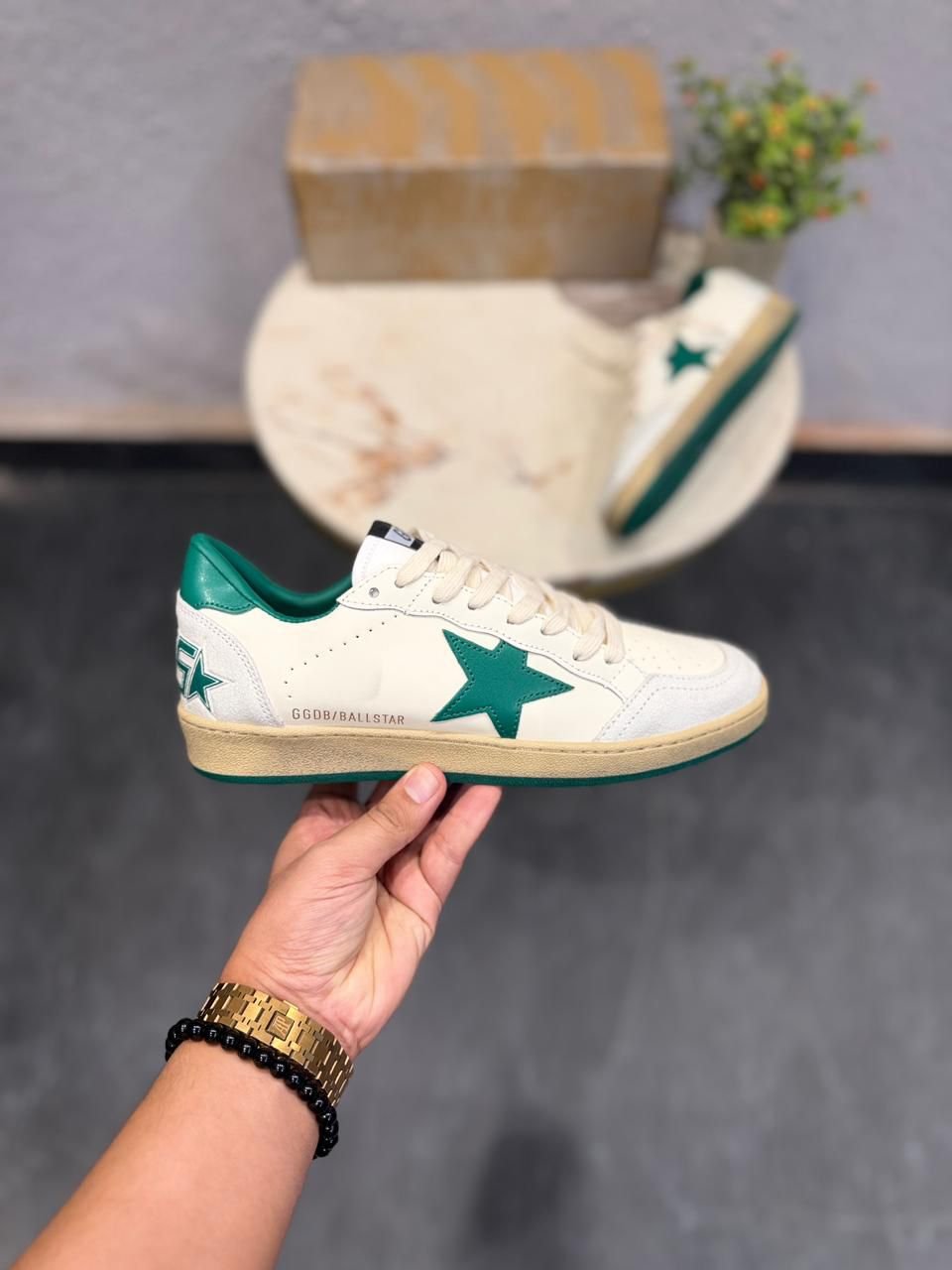 Vintage Star Lifestyle Sneakers – Premium Comfort & Luxury Casual Style