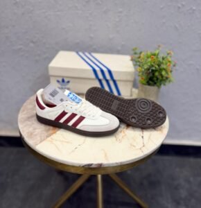 White Maroon Retro Sneakers – Classic Comfort & Girls' Street Style