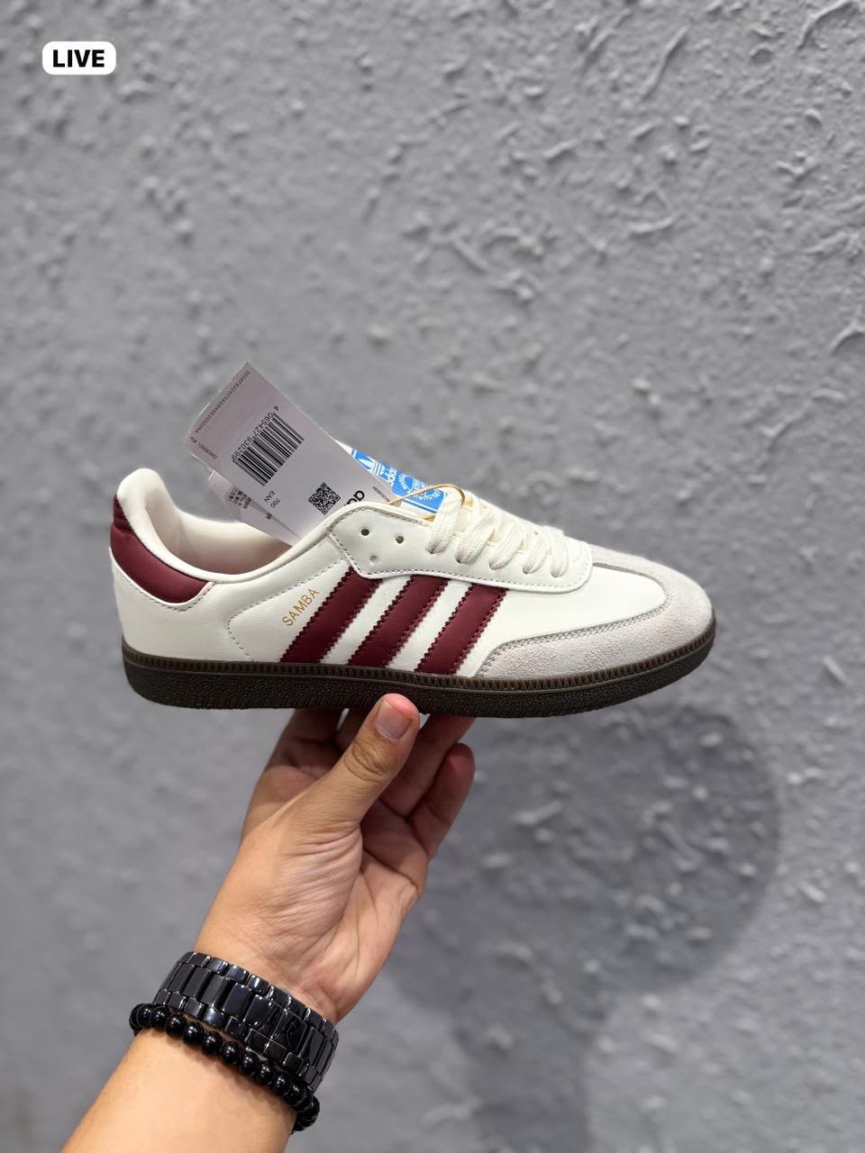 White Maroon Retro Sneakers – Classic Comfort & Girls Street Style (6) White Maroon Retro Sneakers – Classic Comfort & Girls' Street Style