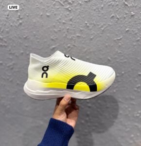 White Neon Speed Trainers – Lightweight Comfort & Dynamic Style