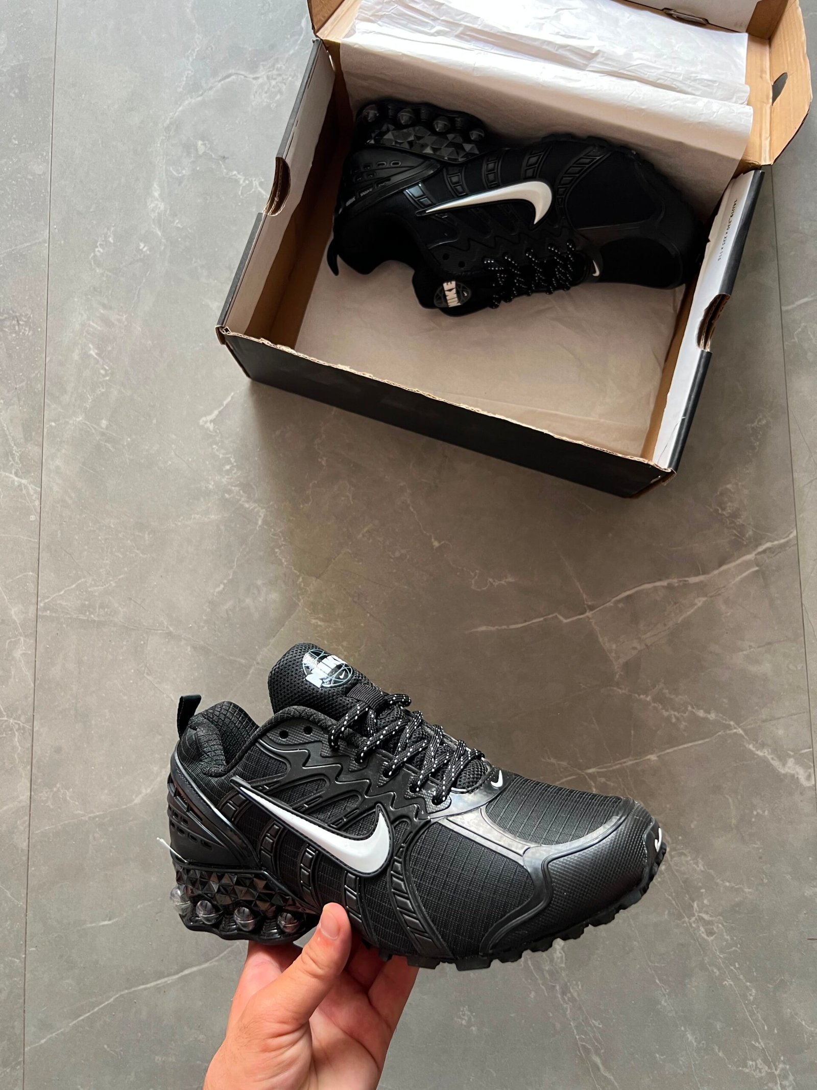 Airmax 2026 Premium Quality Sneakers – Available in 3 Colors (2) Airmax 2026 Premium Quality Sneakers – Available in 3 Colors (2)