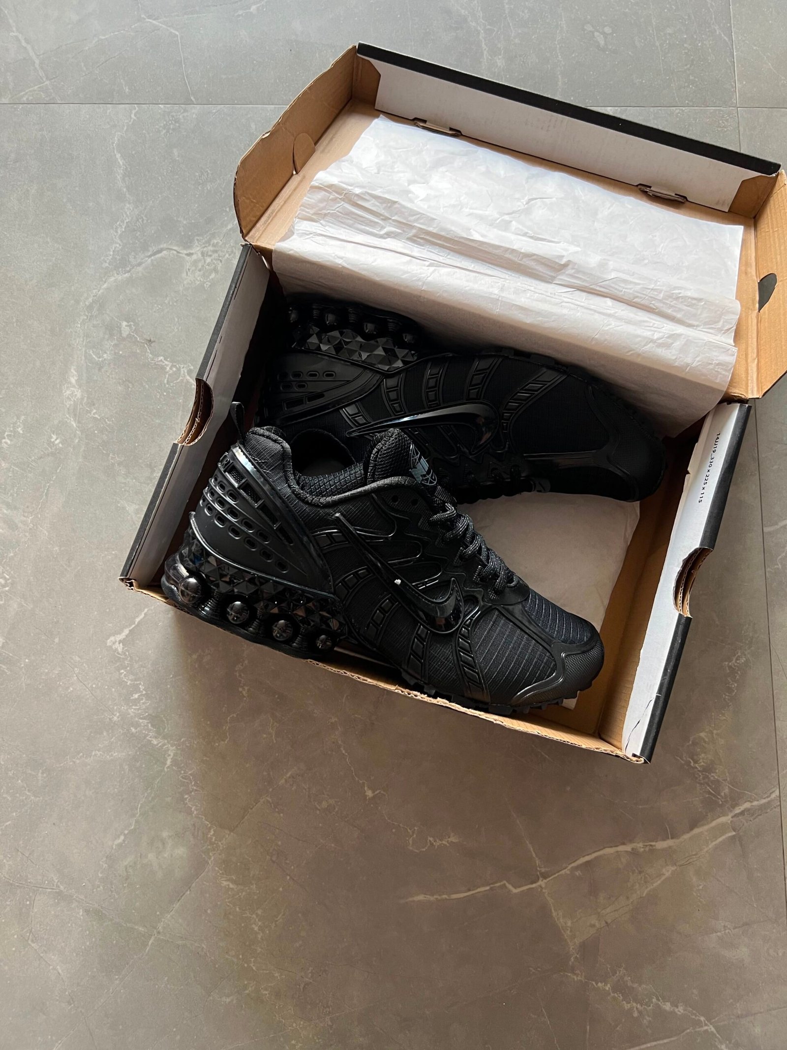 Airmax 2026 Premium Quality Sneakers – Available in 3 Colors (3) Airmax 2026 Premium Quality Sneakers – Available in 3 Colors (3)
