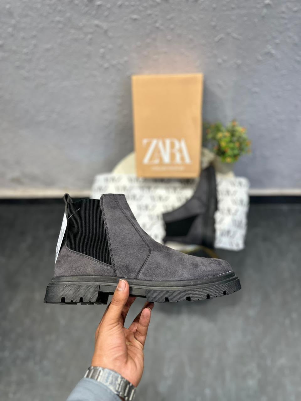 Chunky Suede Chelsea Boots – Premium Lifestyle Edition (3)