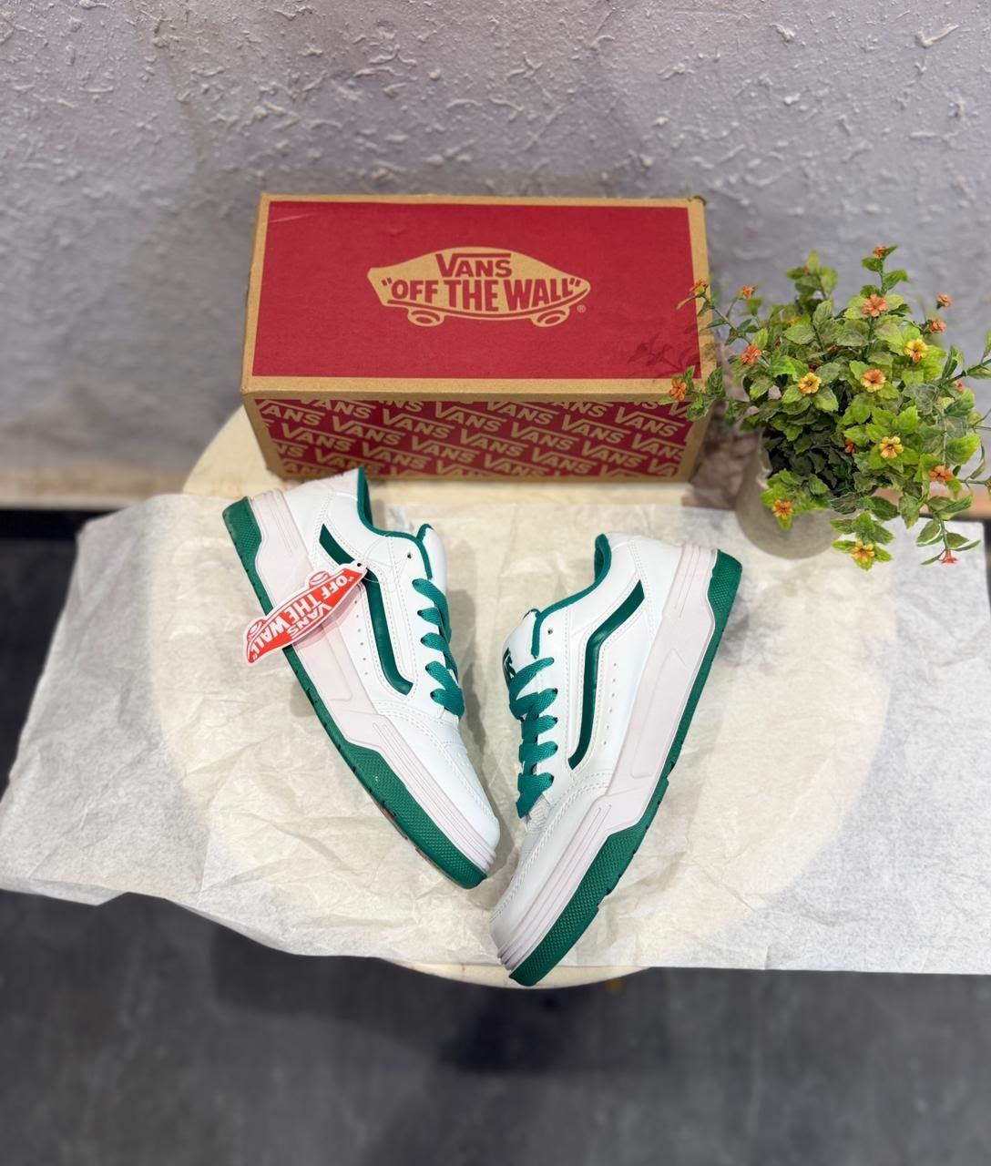 Chunky White Green Lifestyle Sneakers – Premium Everyday Comfort