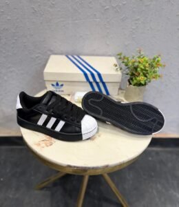 Classic White Black Lifestyle Sneakers – Premium Heritage Edition