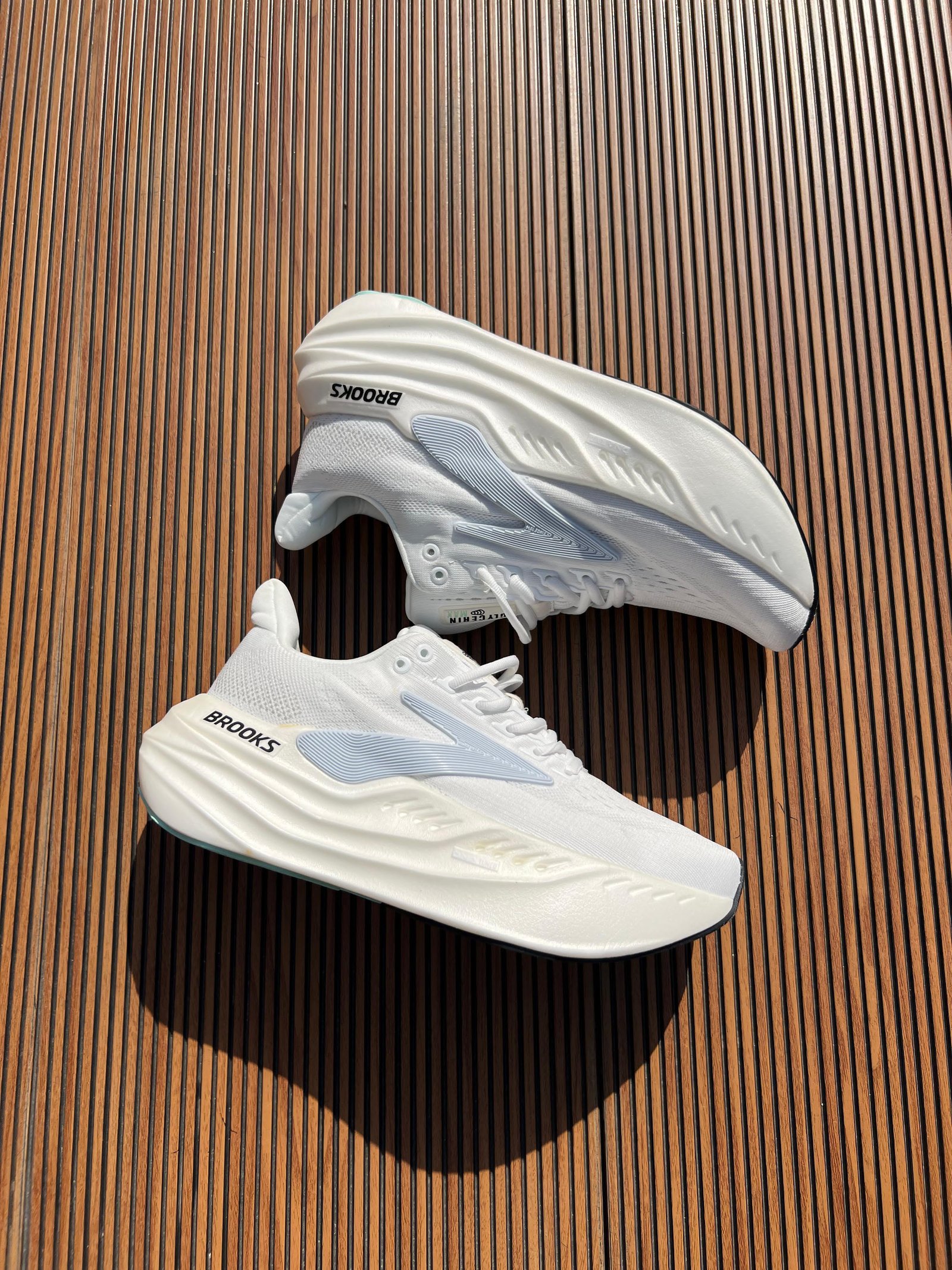 Max Cushion Running Shoes – Premium Comfort for Everyday Performance (1) Max Cushion Running Shoes – Premium Comfort for Everyday Performance