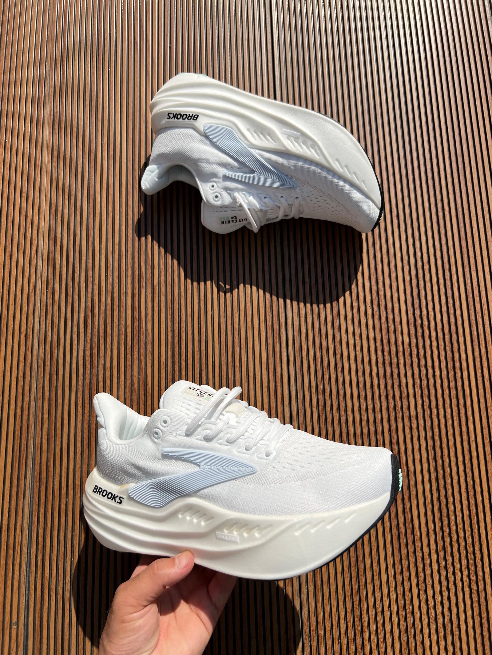 Max Cushion Running Shoes – Premium Comfort for Everyday Performance (2) Max Cushion Running Shoes – Premium Comfort for Everyday Performance