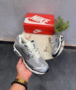 Metallic White Performance Sneakers – Premium Comfort & Retro Runner Style