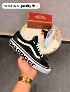 Old Skool X CDG Sneakers – Premium Lifestyle Edition (4)