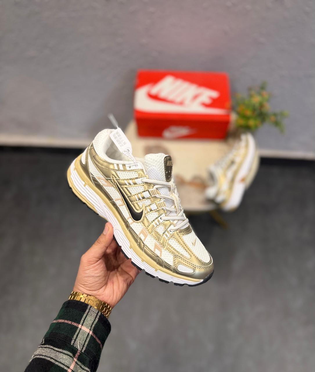 P-6000 Trainer Metallic Gold Sneakers – Premium Lifestyle Edition (2)