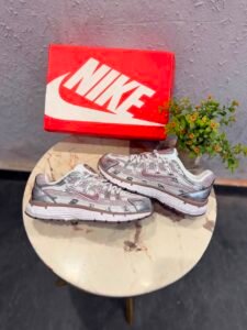 P-6000 Trainer Metallic Wine Swoosh Sneakers – Premium Lifestyle Edition (2)
