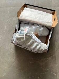Premium Basketball Lifestyle Sneakers – Lightweight Everyday Comfort