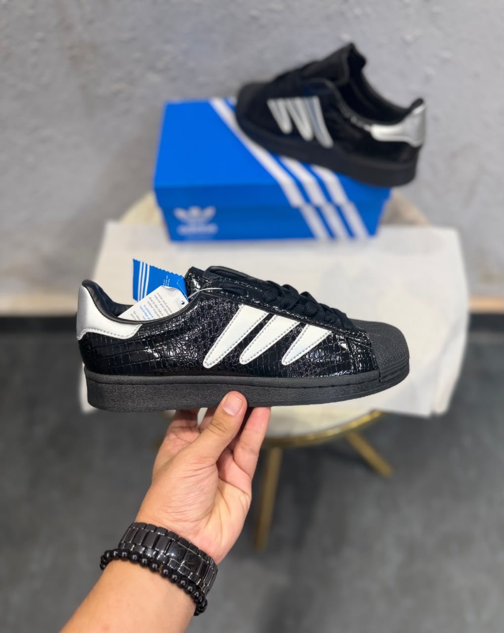 Premium Black Silver Leather Sneakers – Heritage Lifestyle Edition (2) Premium Black Silver Leather Sneakers – Heritage Lifestyle Edition (2)