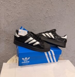 Premium Black Silver Leather Sneakers – Heritage Lifestyle Edition (4)
