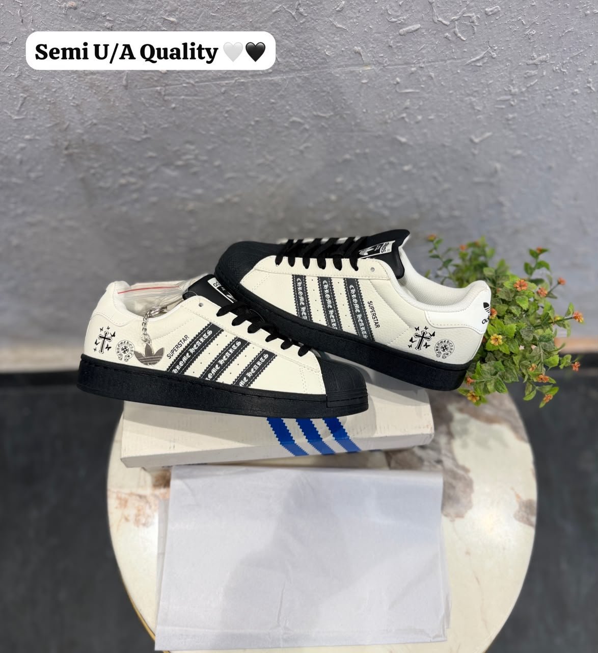 Premium Chrome Leather Sneakers – Heart Edition (3) Premium Chrome Leather Sneakers – Heart Edition (3)