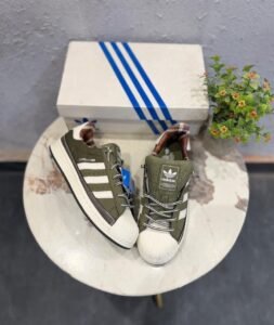 Premium Olive Green Leather Sneakers – Heritage Lifestyle Edition (1)