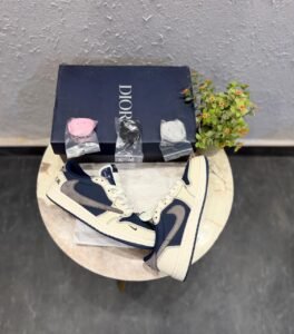 Retro 1 Travis X Low Ankle Sneakers – Premium Lifestyle Edition (4)