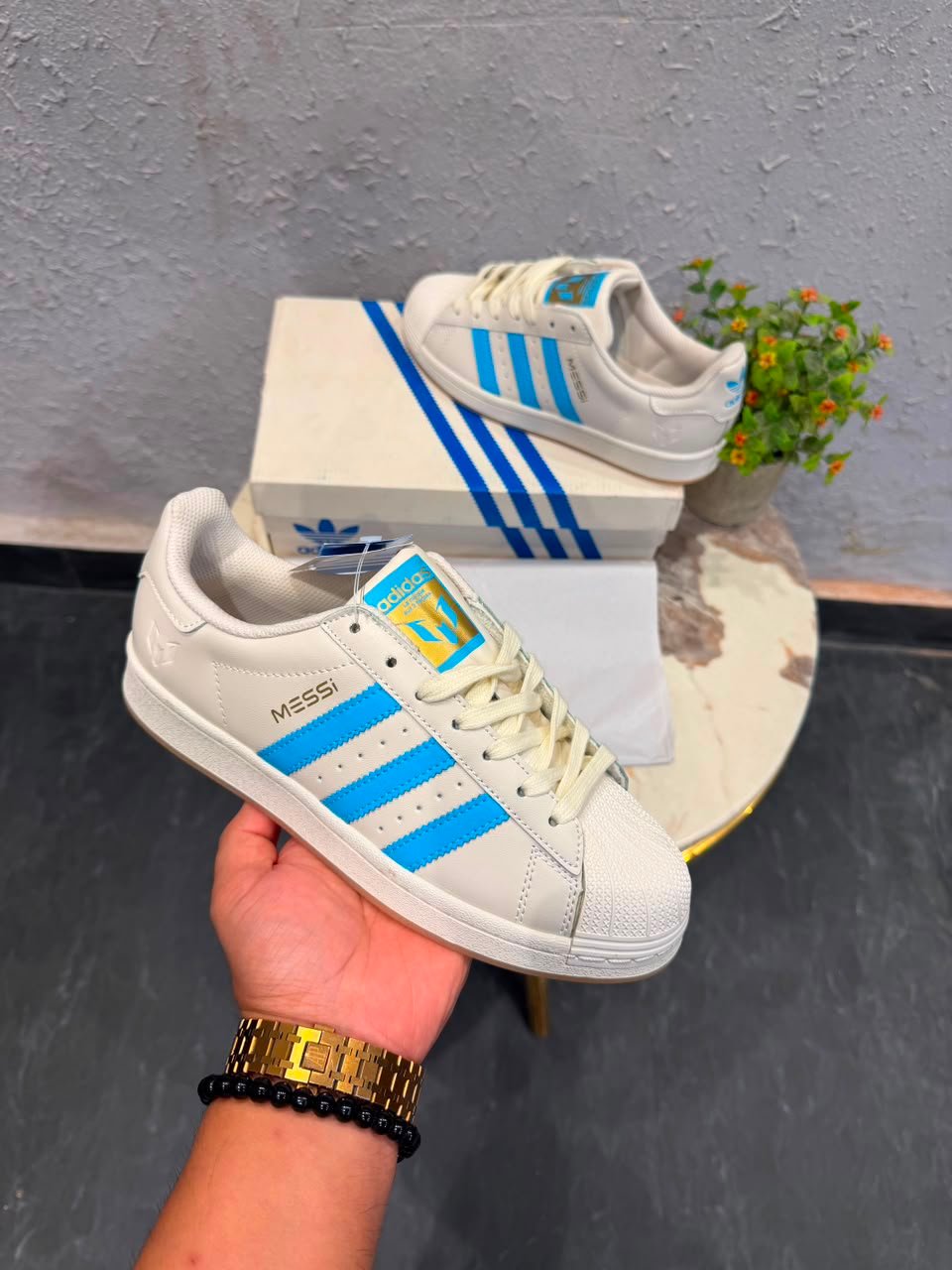 Superstar Messi FIFA Leather Sneakers – Premium Lifestyle Edition (4) Superstar Messi FIFA Leather Sneakers – Premium Lifestyle Edition (4)