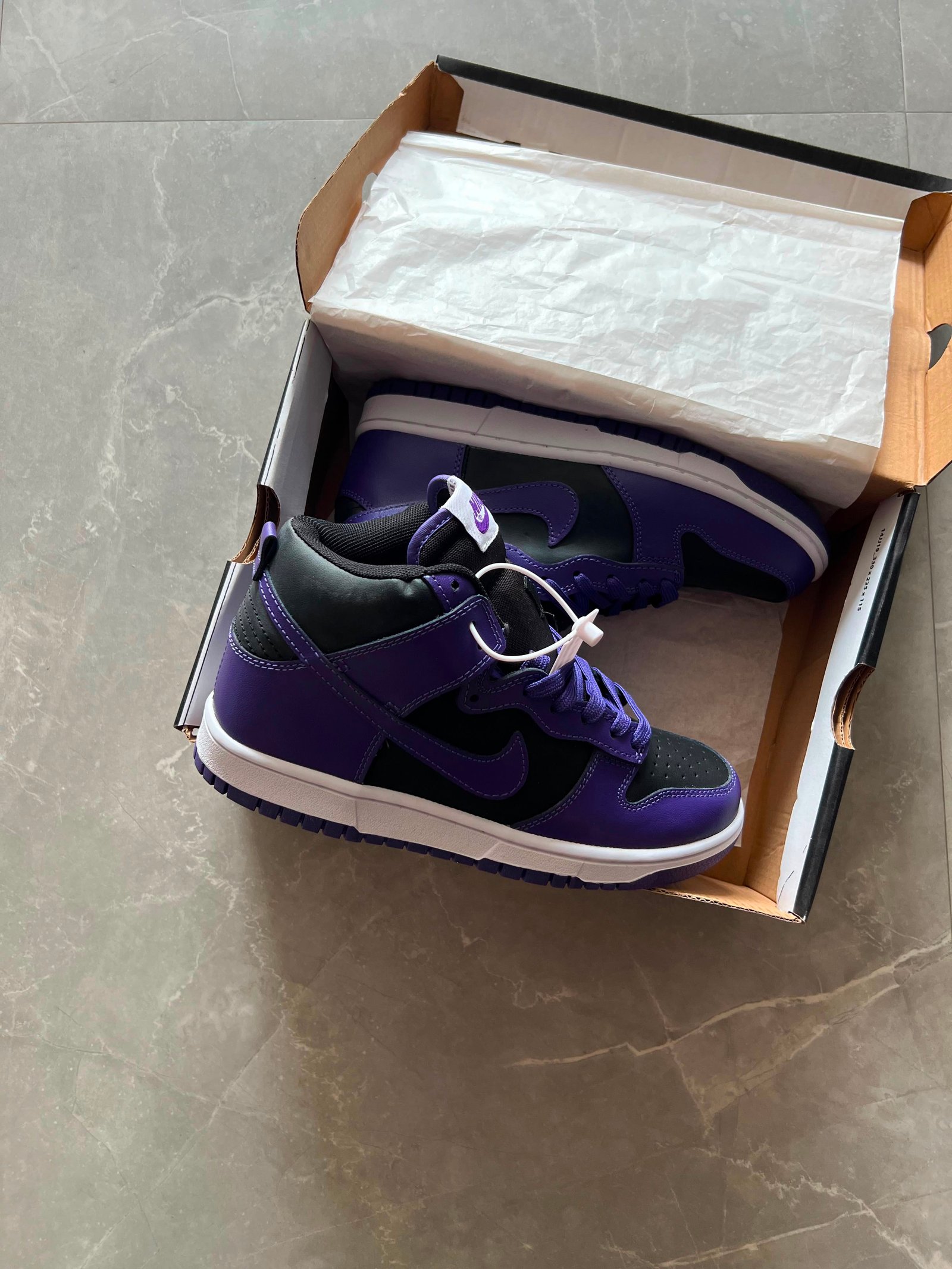 Dunk Hi Premium Quality Sneakers – 2 Colors