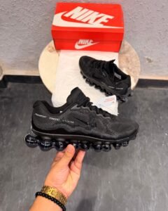 Liquid Max Poison Triple Black Sneakers – Premium Quality