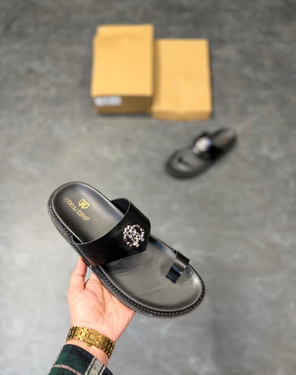 Luxury Comfort Soft Sole Slippers – Premium Lifestyle Edition (1) Luxury Comfort Soft Sole Slippers – Premium Lifestyle Edition