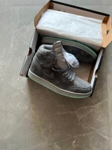 Retro 1 Kaws Inspired Sneakers – Premium Lifestyle Edition