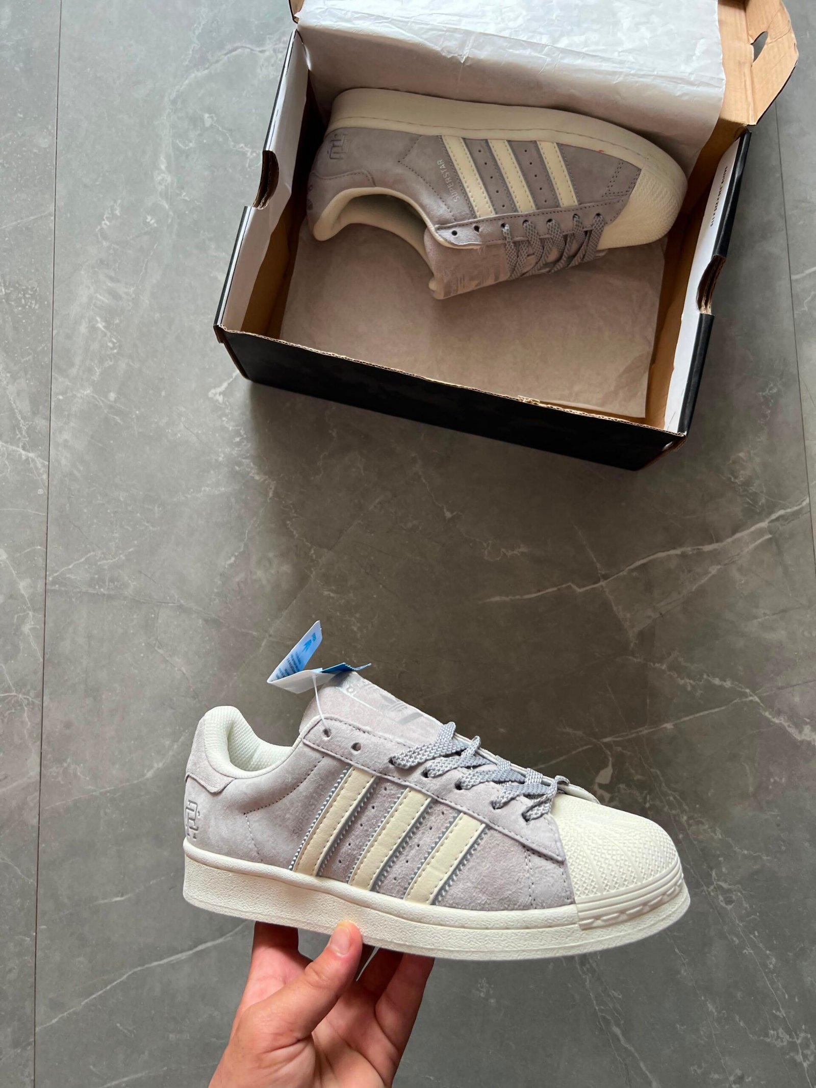Superstar Originals Full Leather Sneakers – Premium Lifestyle Edition (1) Superstar Originals Full Leather Sneakers – Premium Lifestyle Edition