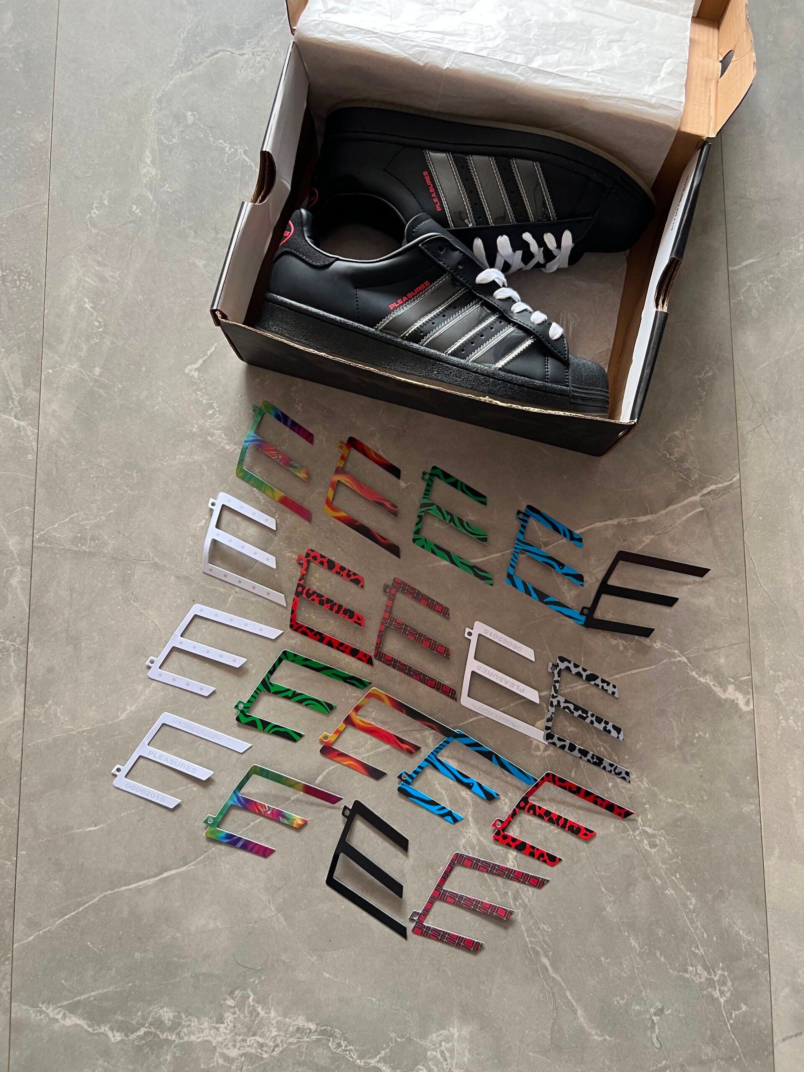 Superstar Originals Full Leather Sneakers – Premium Lifestyle Edition (3) Superstar Originals Full Leather Sneakers – Premium Lifestyle Edition