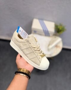 Beige Flower Sneakers – Engraved Street Style