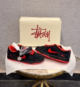 Black Red Skate Sneakers – Bold Streetwear Contrast