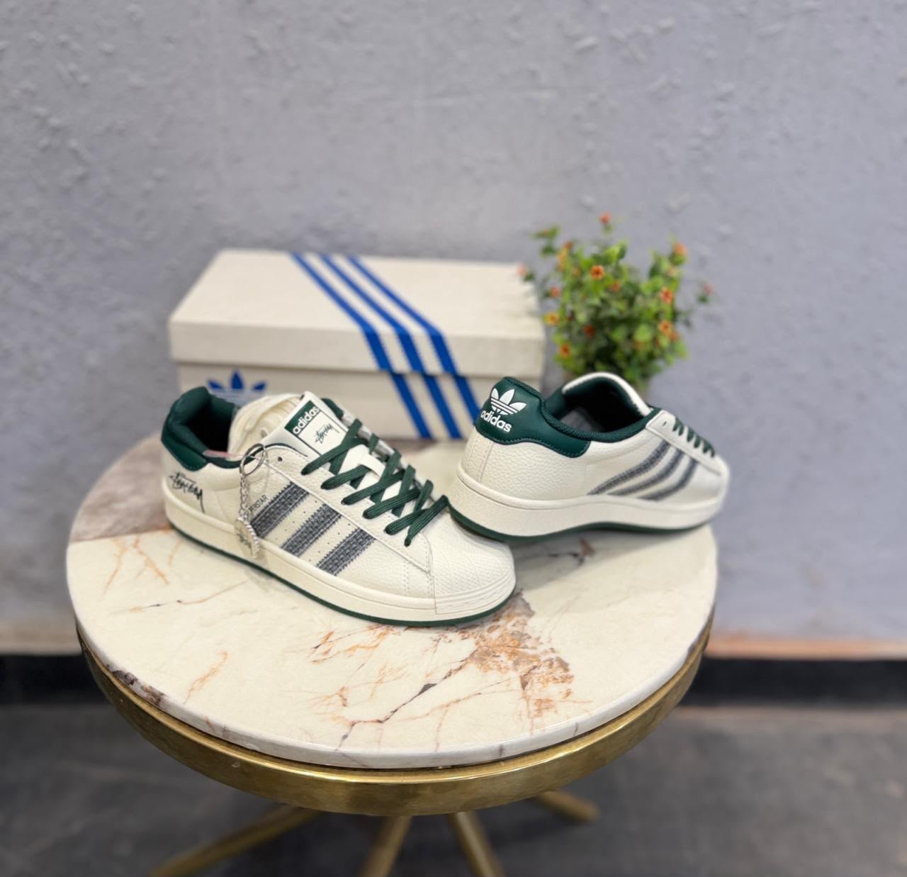 Classic Keychain Sneakers – Collectors Street Style