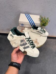 Classic Keychain Sneakers – Collectors Street Style