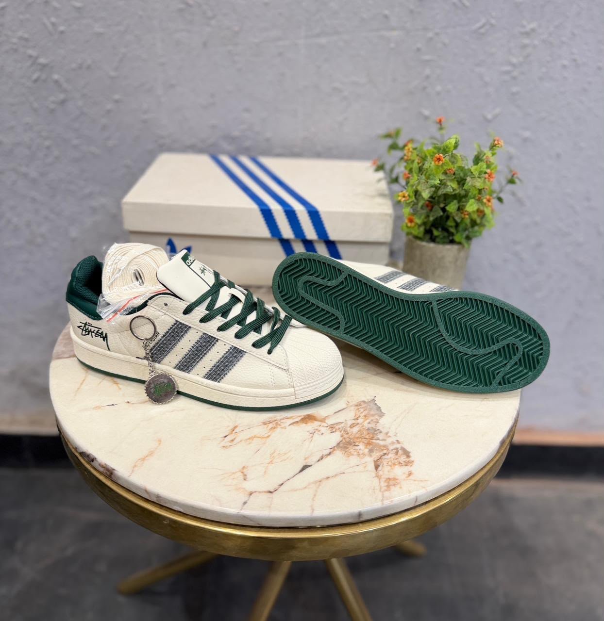 Classic Keychain Sneakers – Collectors Street Style