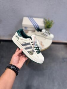 Classic Keychain Sneakers – Collectors Street Style