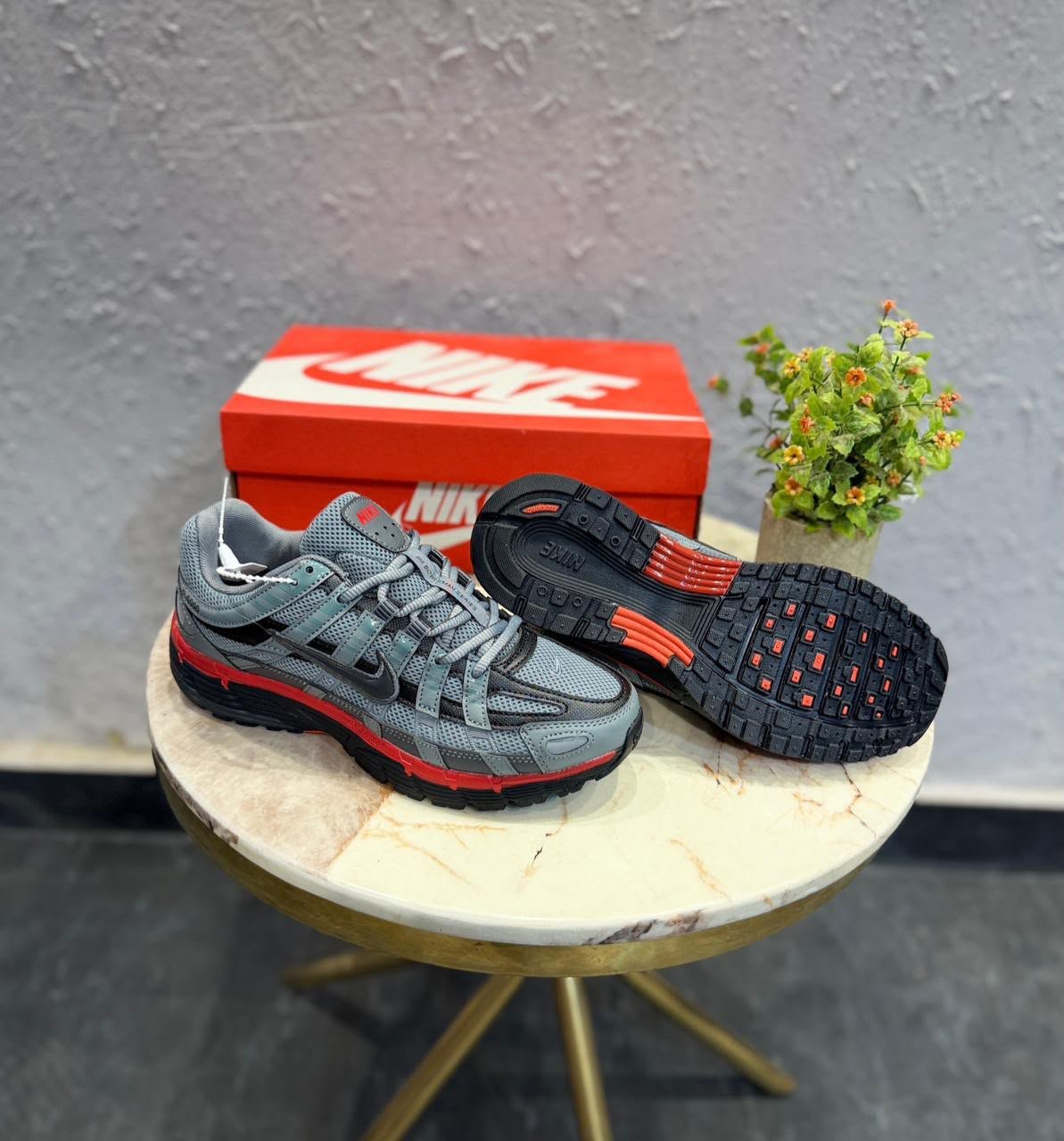 Grey Red Black Sneakers – Modern Runner Style